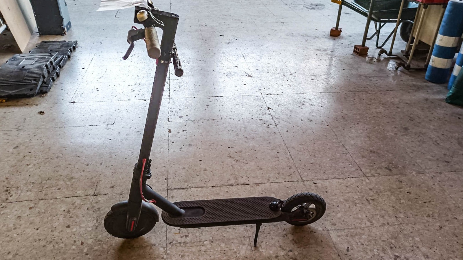 Detenido en Novelda tras darse a la fuga con un patinete eléctrico y arrollar a varios peatones