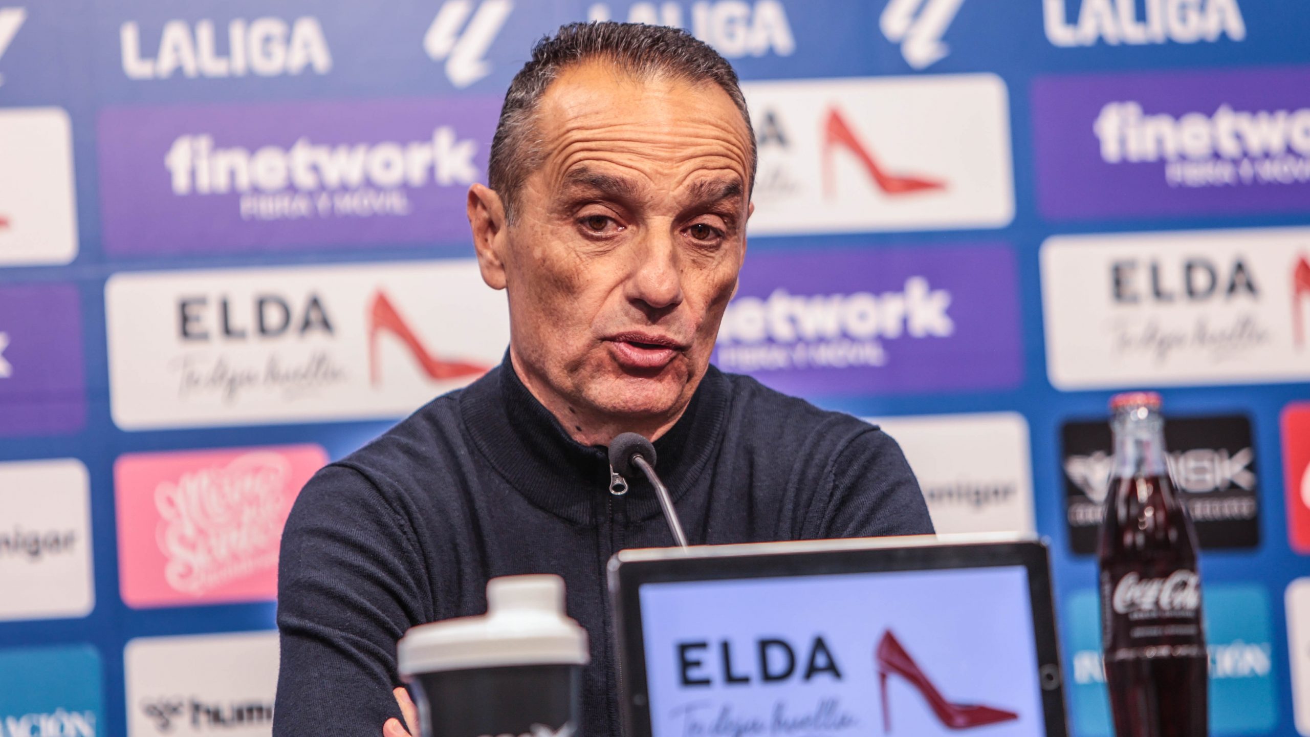 José Luis Oltra, entrenador del Eldense: «El partido de Huesca no tiene relevancia, la profesionalidad y la imagen sí»