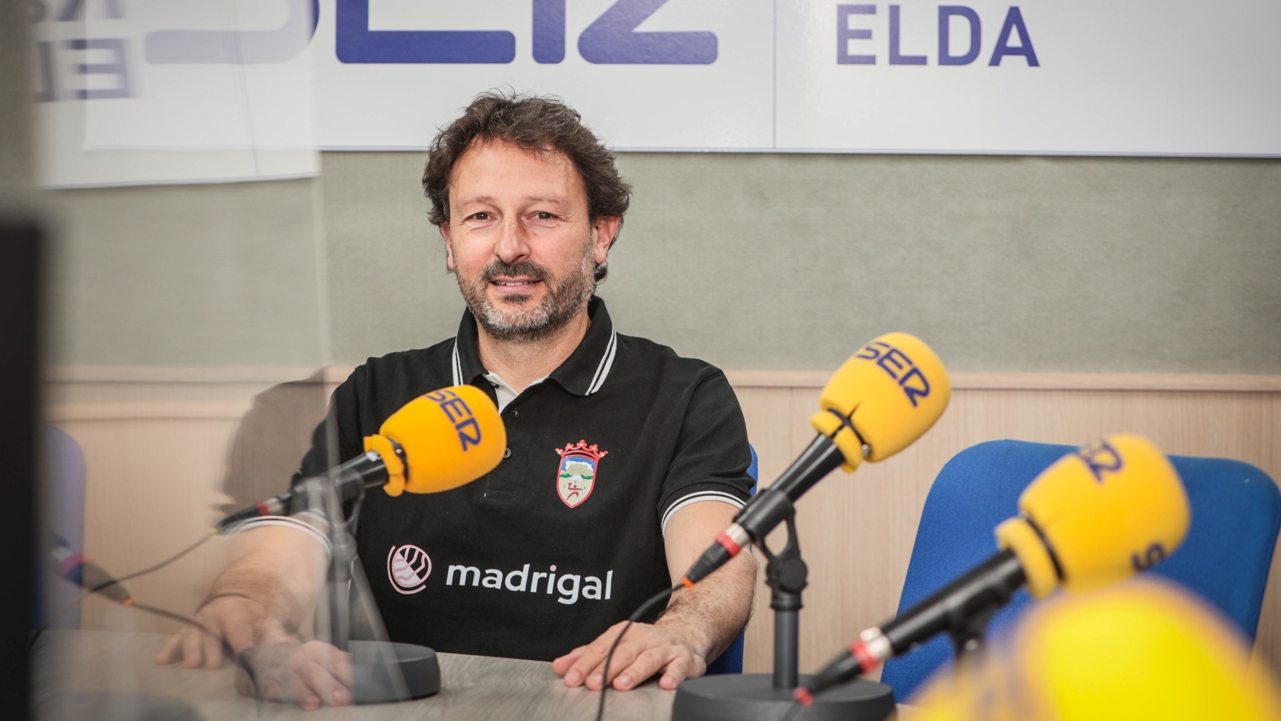 Antonio Mateo cambia el chandal de entrenador por el traje de director deportivo