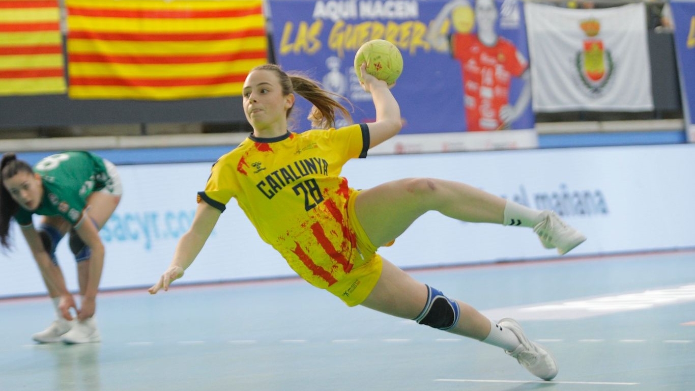 El Elda Prestigio ficha a Júlia Terrado, la nueva joya del balonmano catalán