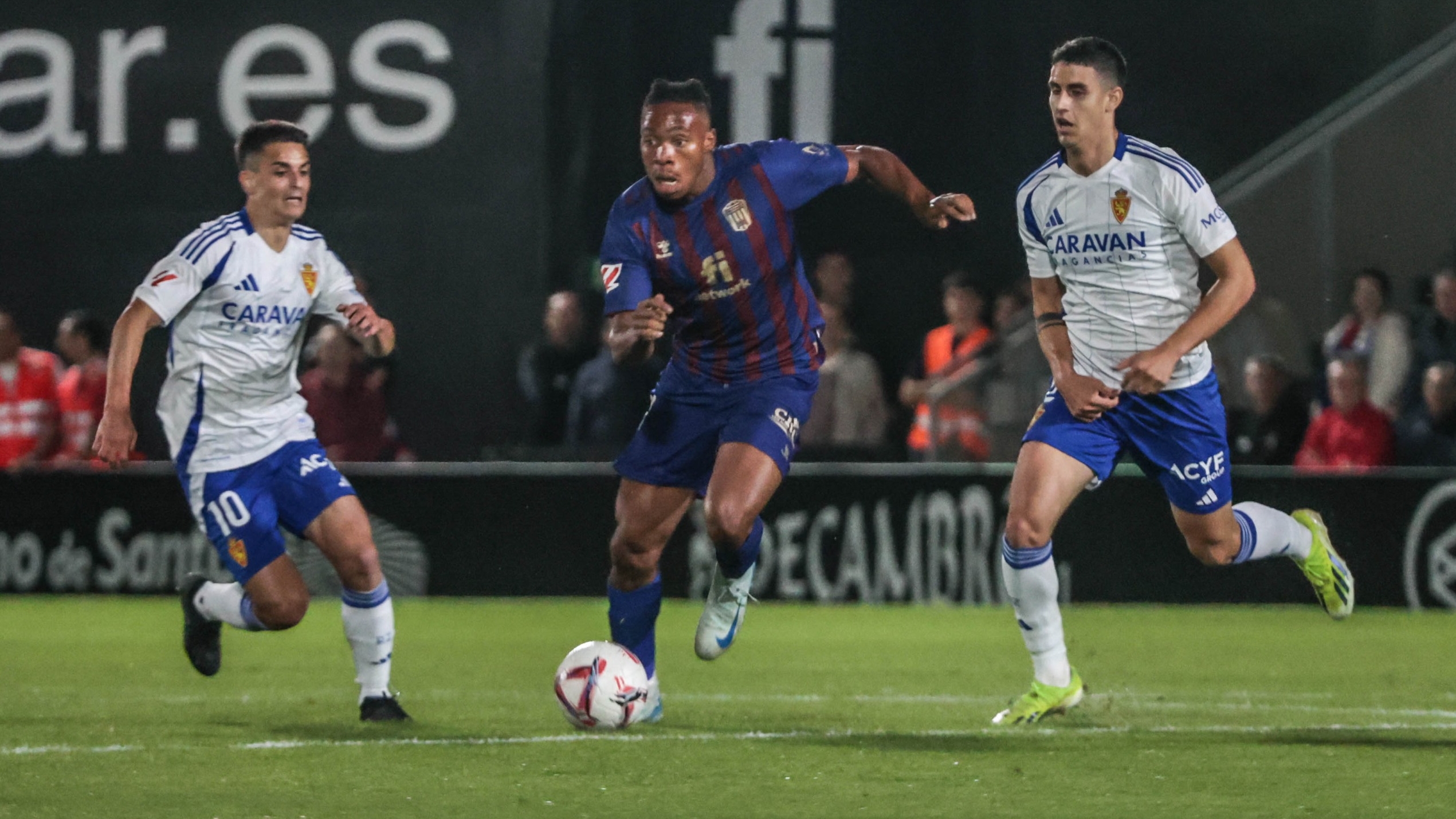El Osasuna valora ejecutar la opción de compra de Sixtus Ogbuehi
