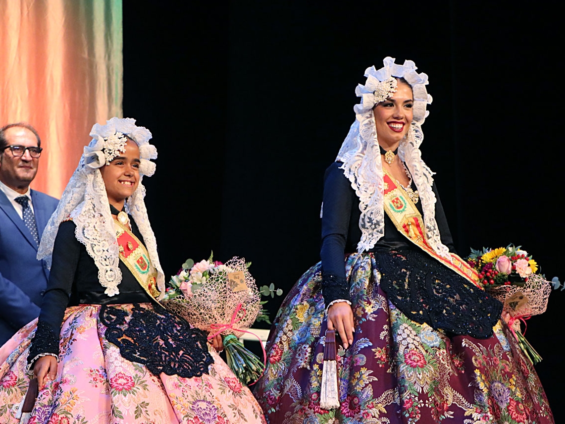 Elda y las fiestas de la Comunidad Valenciana rinden pleitesía a las Falleras Mayores
