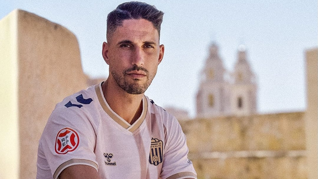 El Eldense ya tiene su segunda piel: con tono rosado y detalles en oro
