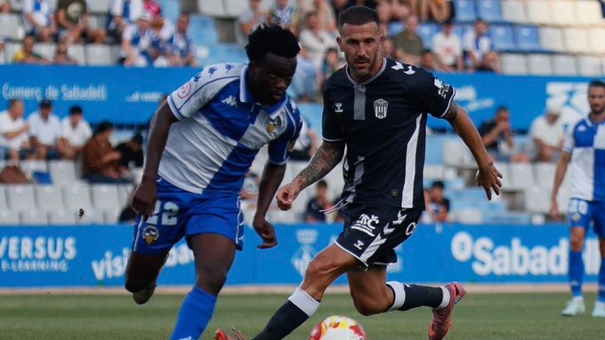 El Eldense araña un punto en el campo del Sabadell (0-0)