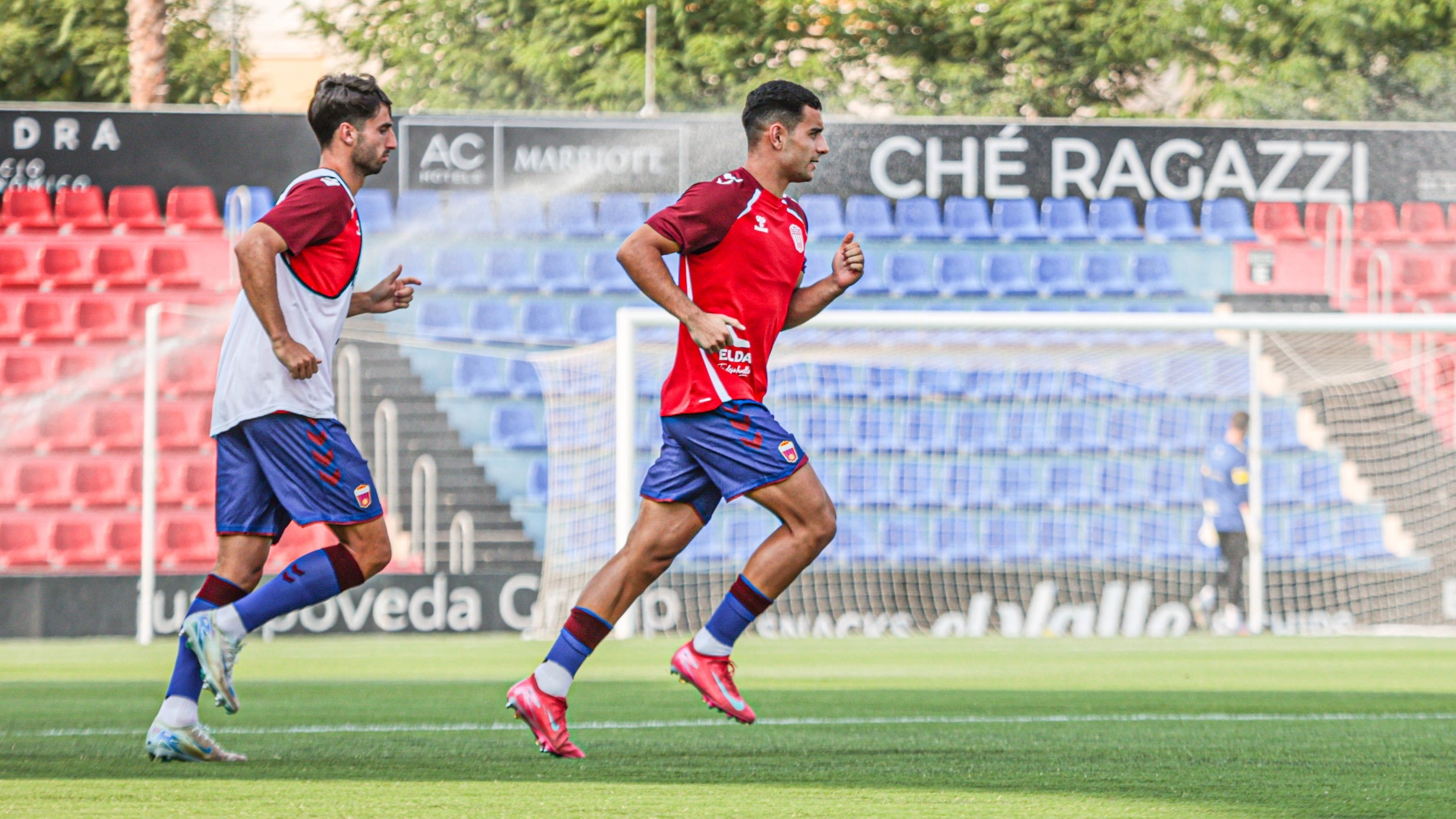 El Eldense busca su primera victoria en casa frente al Villarreal B (S. 12.00 h)