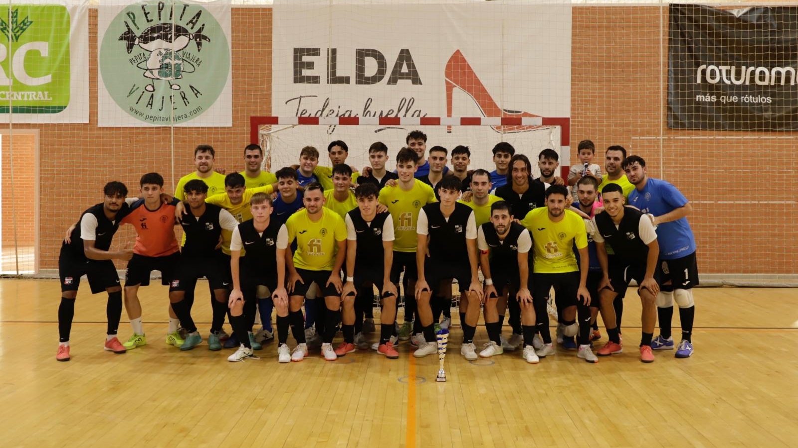 El Sporting La Nucía se adjudica el Trofeo Fiestas Mayores de Elda (1-3)