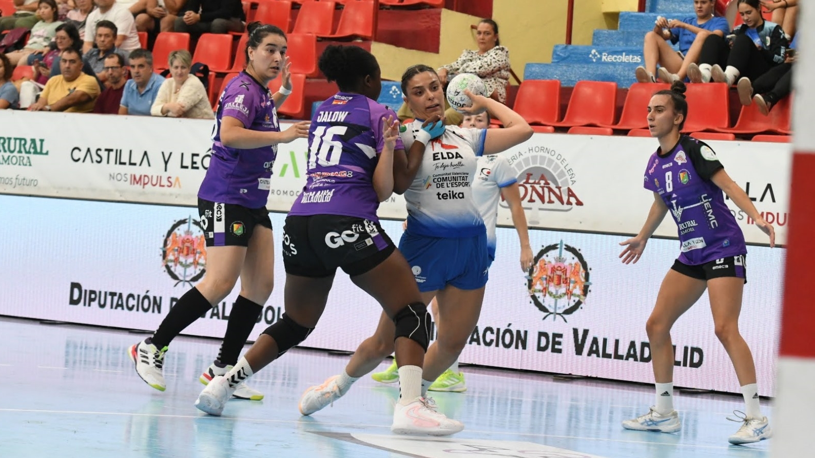 Elda Prestigio se queda sin premio en Valladolid pese a dominar gran parte del encuentro (27-27)