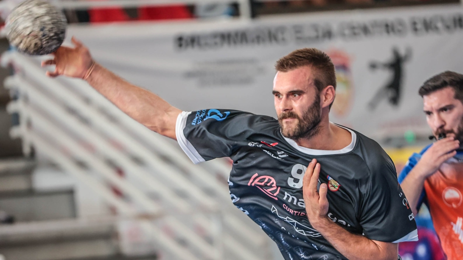 El Elda – C.E.E. vence al Fundación Agustinos Alicante y estrena su casillero de victorias visitantes (27-34)