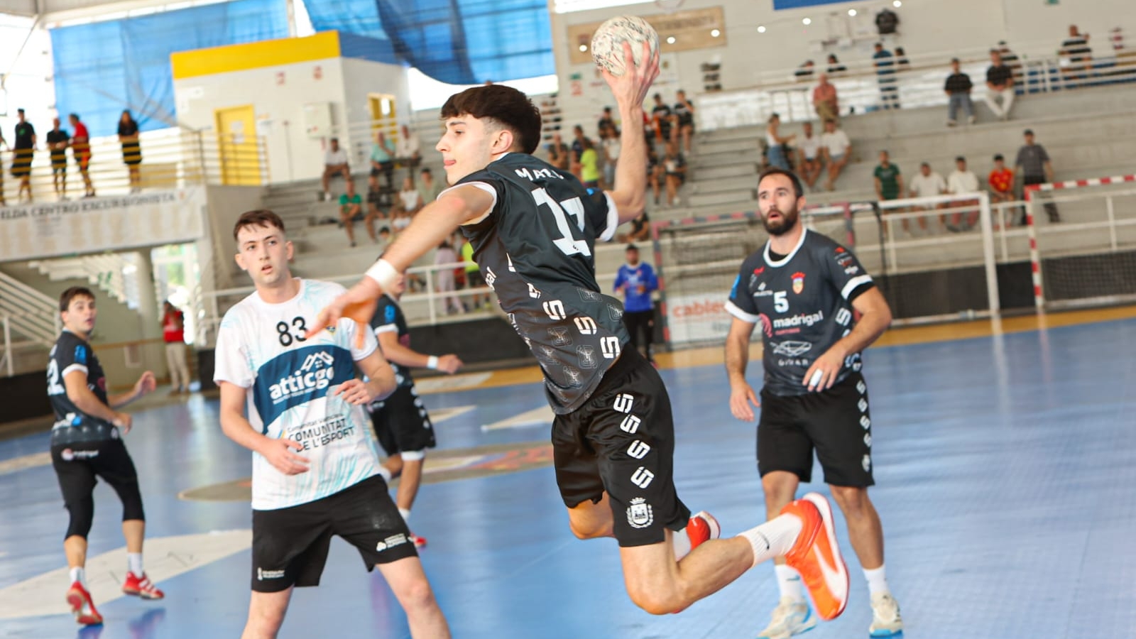 El Elda – C.E.E recibe al líder Logística Grillo Bm. Águilas (D. 12.00 h)