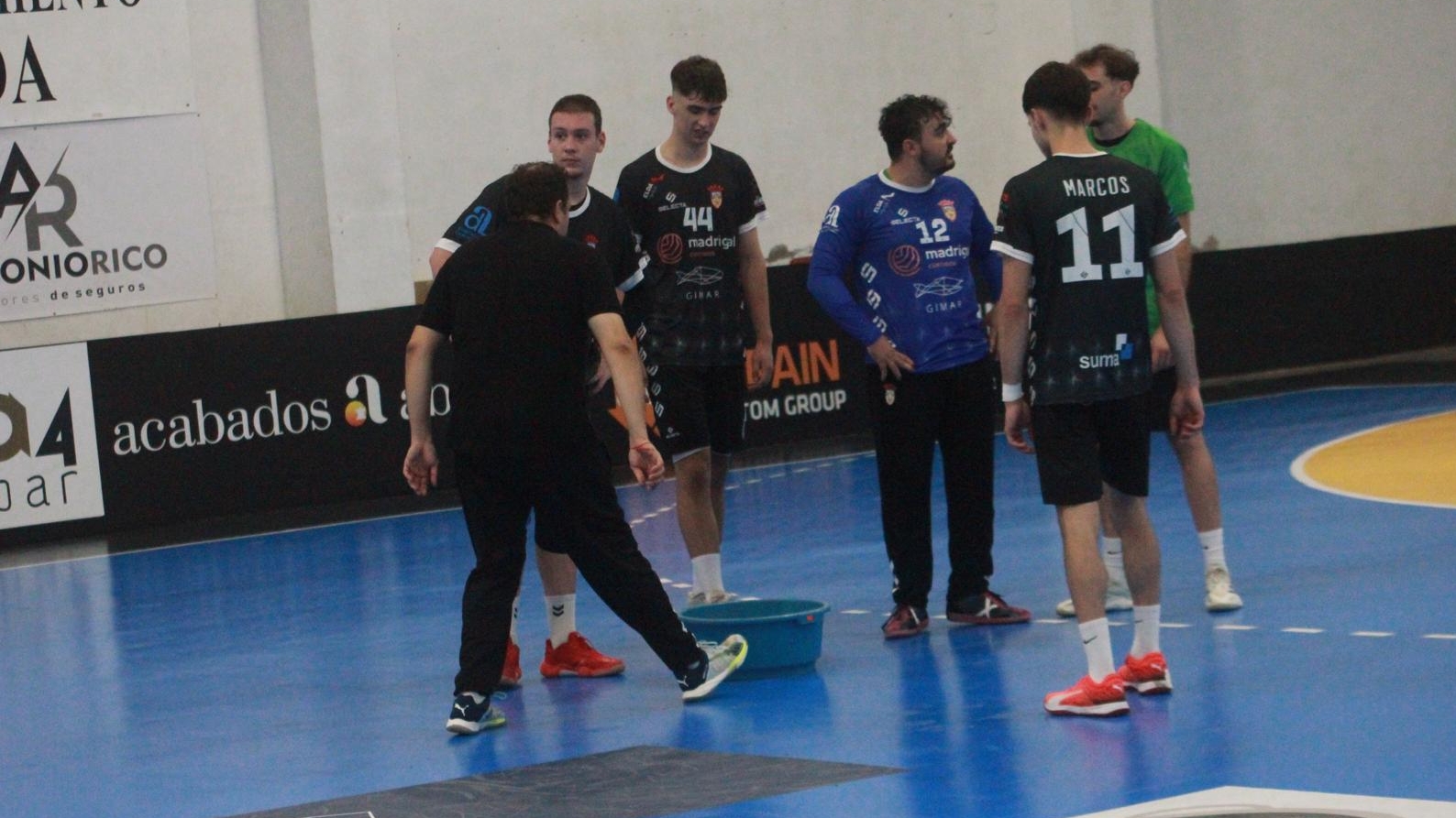 El Elda – C.E.E. – Castellón, suspendido en el descanso por goteras en el Rafael Tapia Valdés