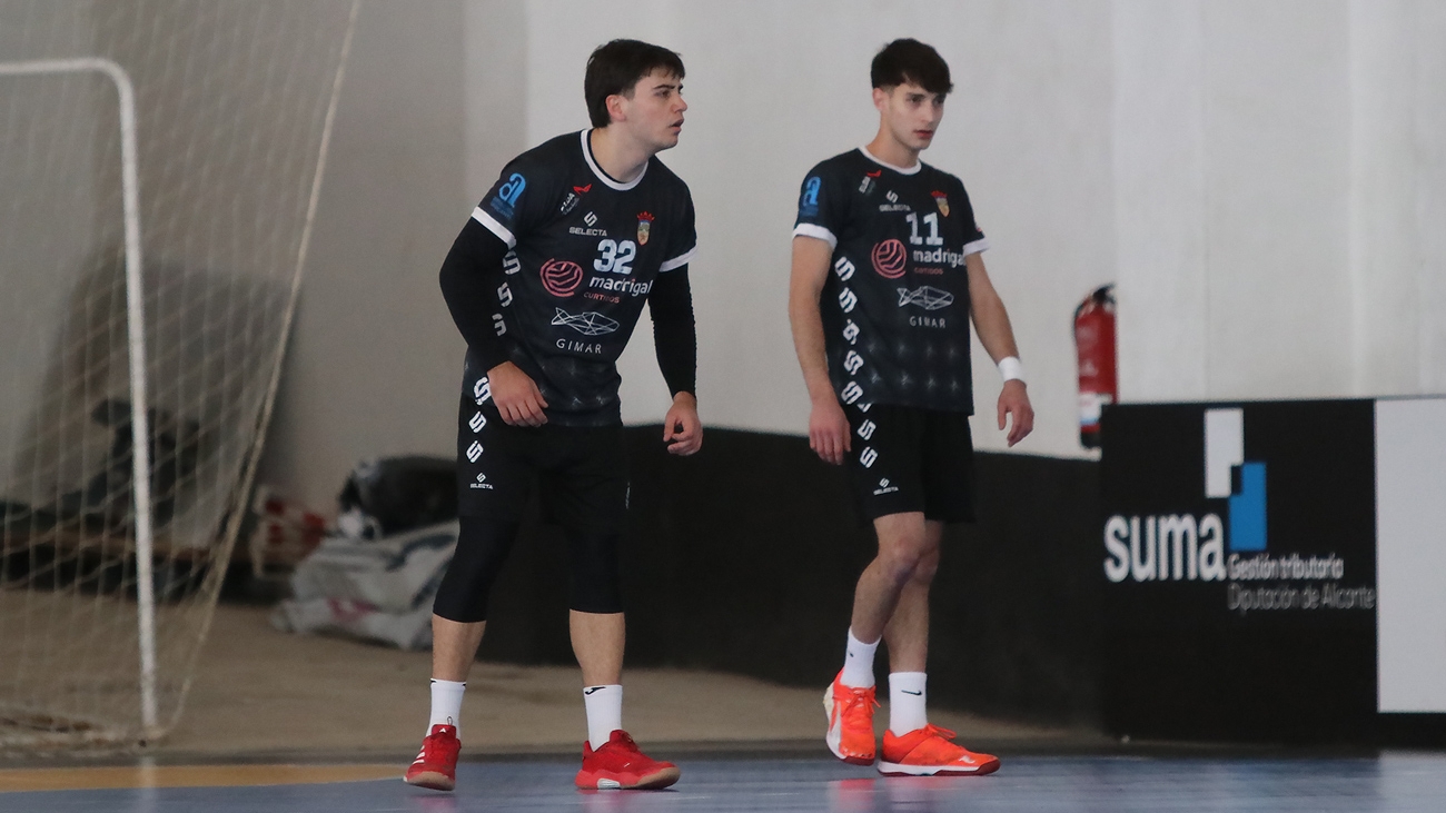 El Elda – C.E.E. gana al Jeovent Leganés y da un zarpazo a la liga (32-20)