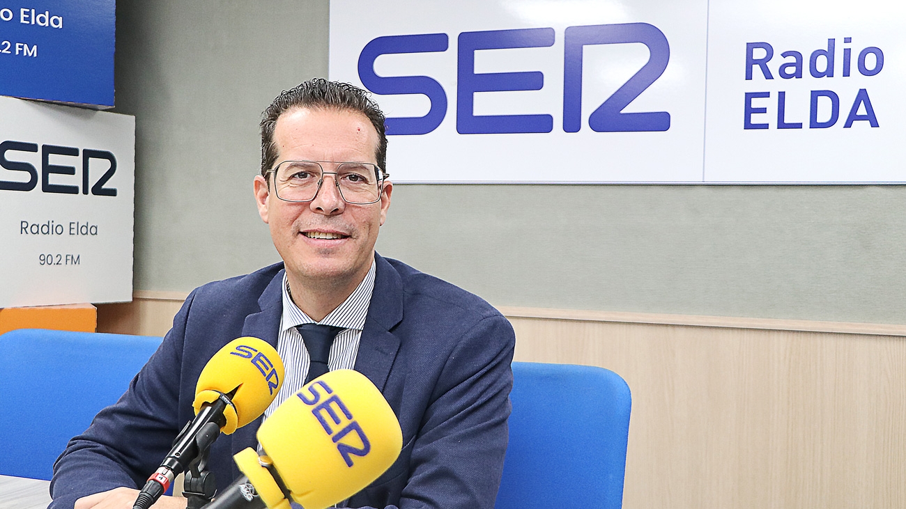 Rubén Alfaro, alcalde de Elda: «El dinero del remanente está comprometido en obras que ya se están ejecutando»