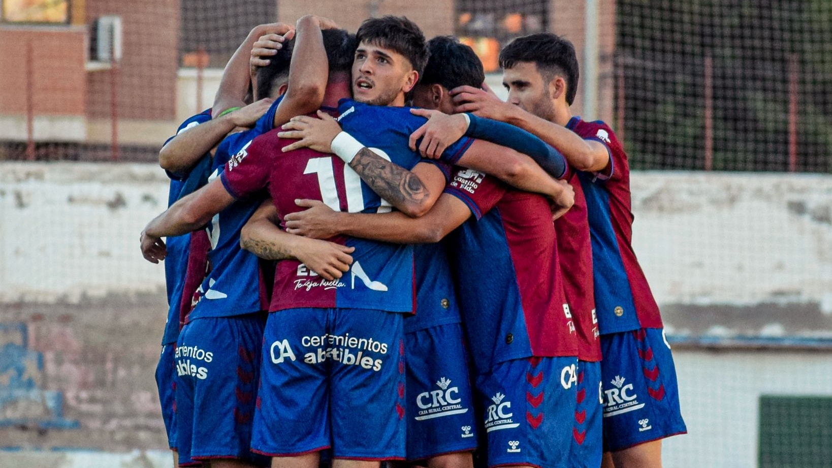 El Eldense B gana al Alberic Sucemart, suma otra victoria y se mantiene en la parte alta de la tabla (2-1)