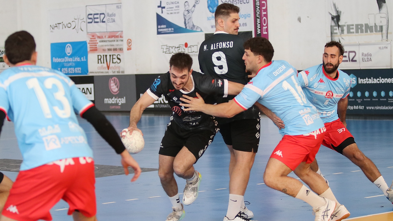 El Elda – C.E.E. gana al Mislata jugando a la ruleta rusa (31-28)