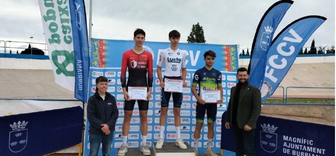 Iván Moya brilla en Burriana y se adjudica la victoria júnior en el estreno de la Liga de Pista de la Comunidad Valenciana