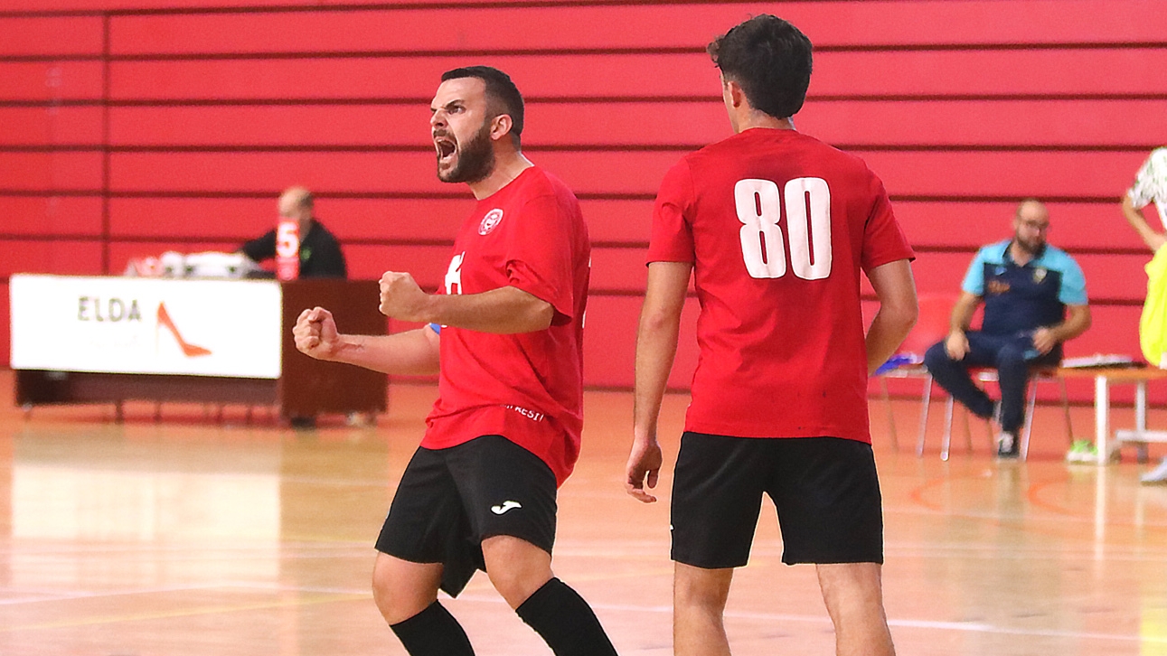 El Nueva Elda rescata un punto en un partido trepidante ante el Sporting San Vicente Hércules (4-4)