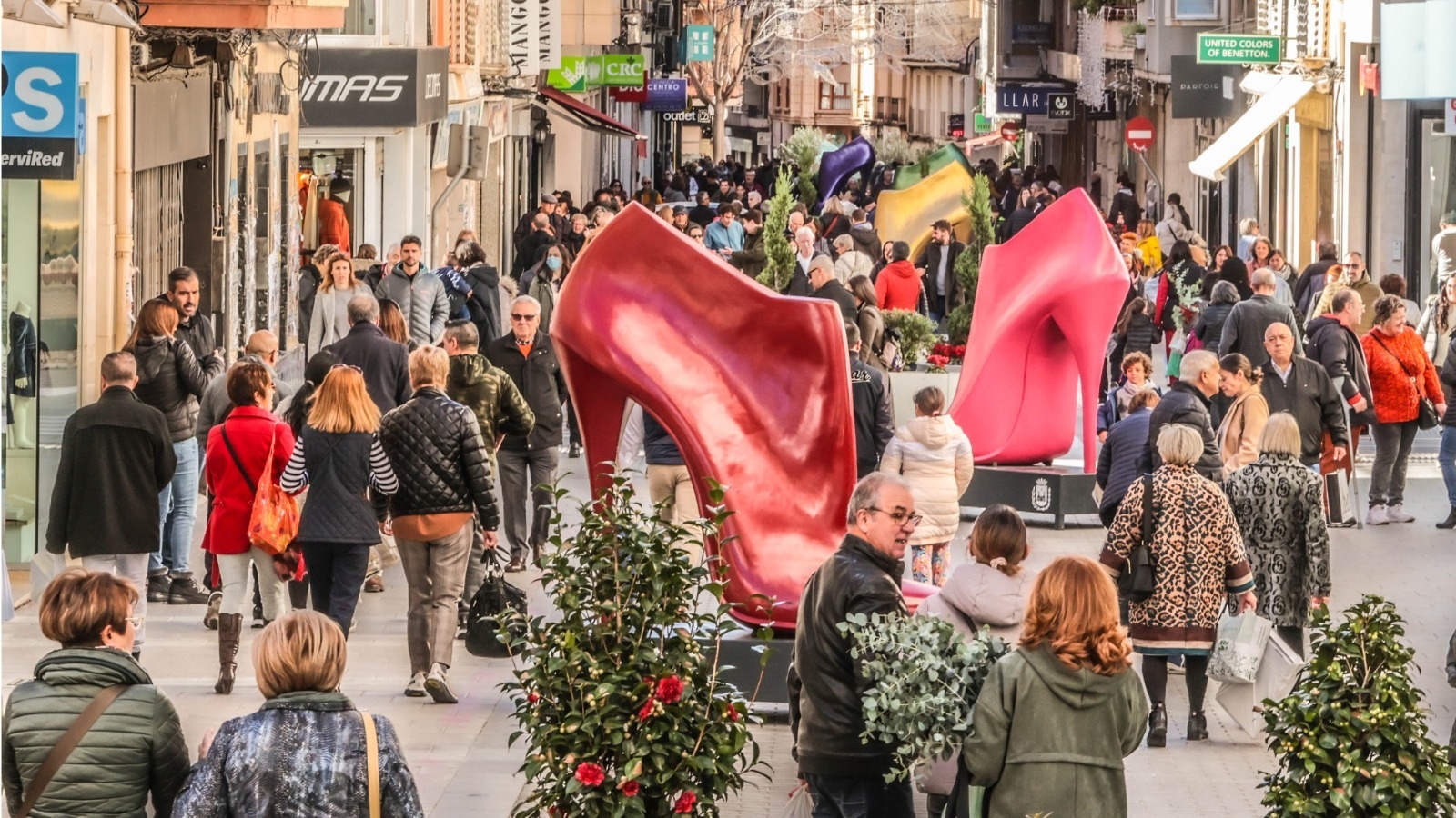 Elda refuerza su comercio local con más de 40 acciones de dinamización en 2025