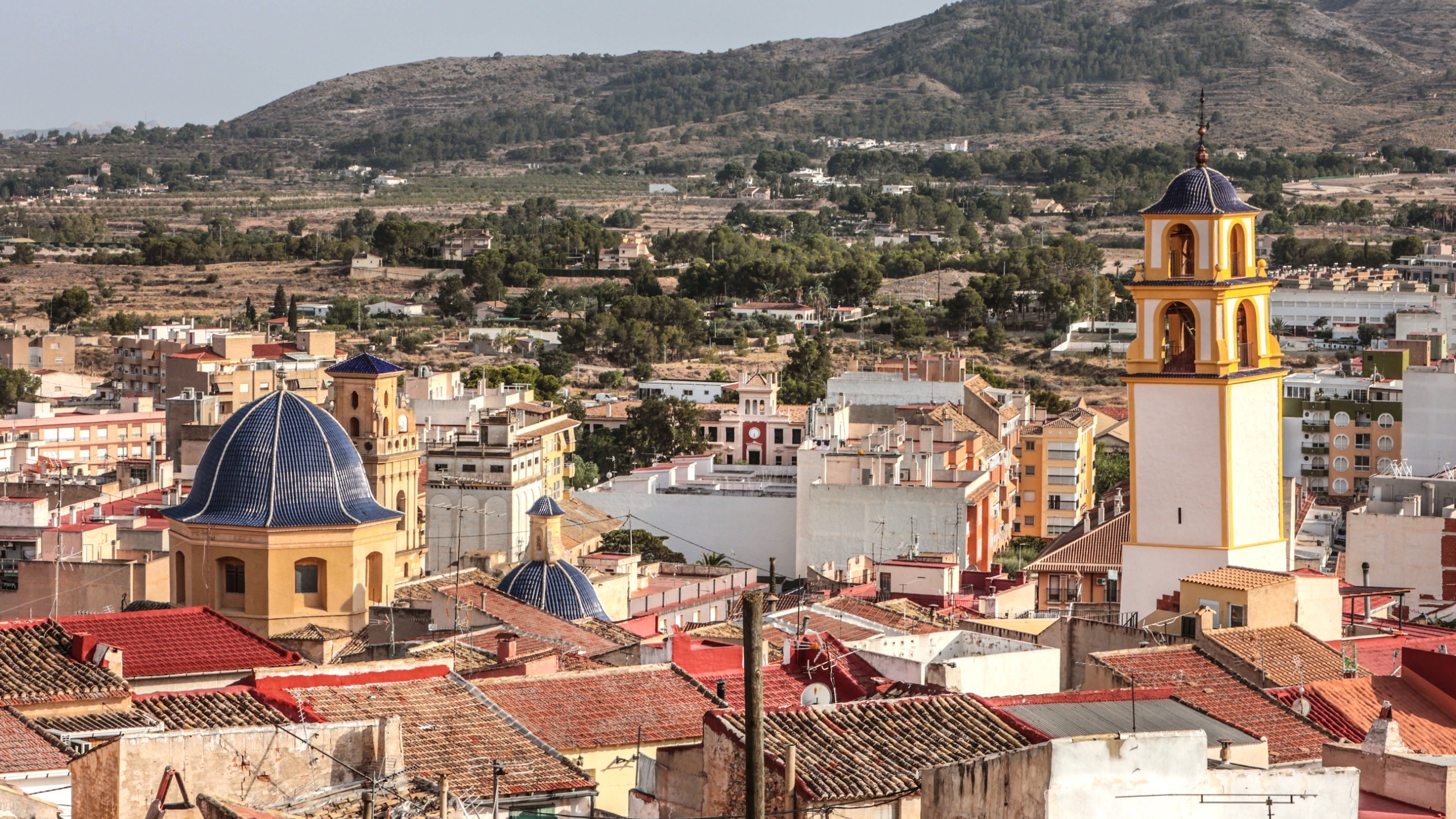 Monóvar aprueba la mayor oferta de empleo público de la última década