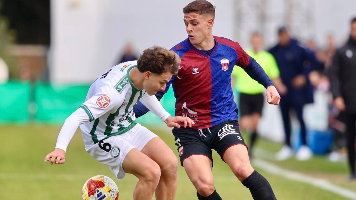 El Eldense se deja dos puntos en Torremolinos (1-1)